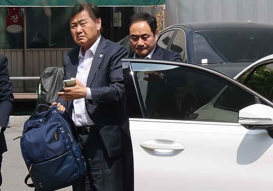 김관영 전북지사, '2차 종합특검 출석'