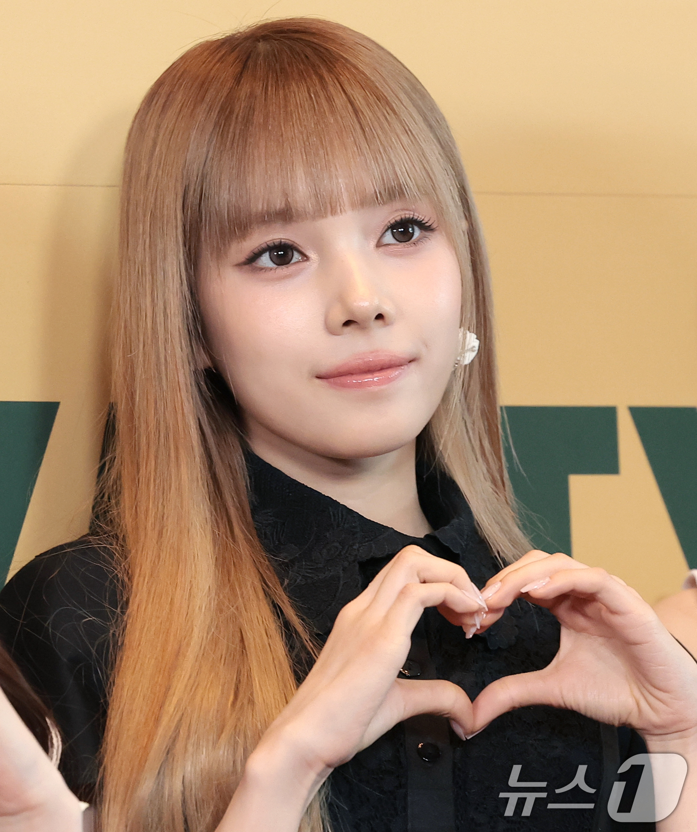 (서울=뉴스1) 권현진 기자 = 베이비돈크라이 미아가 30일 오후 서울 영등포구 콘래드 호텔에서 열린 '2026 브랜드 고객충성도 대상'에 참석해 포즈를 취하고 있다. 2026.4 …