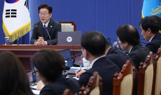 李대통령 "외국인 노동자 인권은 국격 문제…적발시 엄정 처벌"