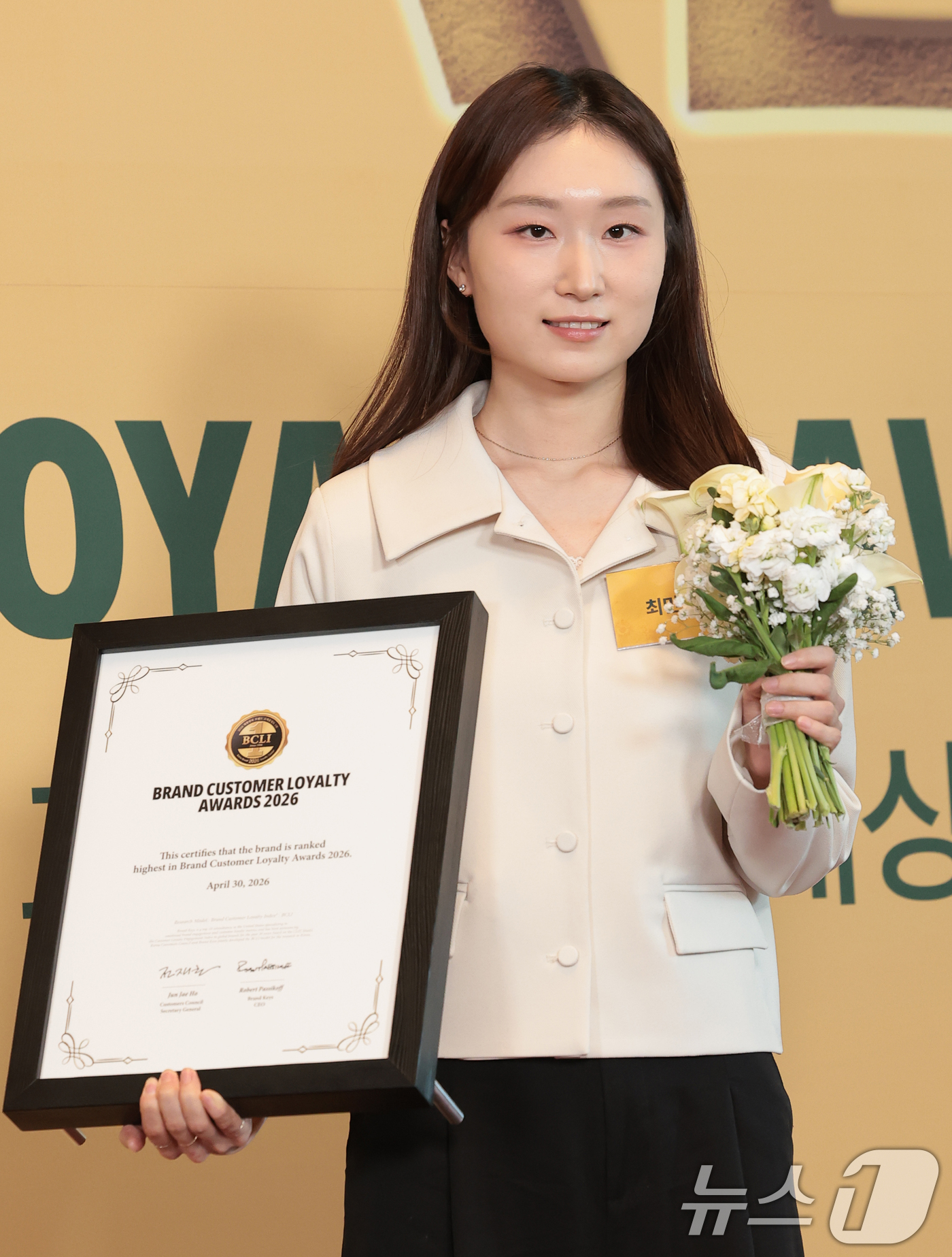 (서울=뉴스1) 권현진 기자 = 쇼트트랙 선수 최민정이 30일 오후 서울 영등포구 콘래드 호텔에서 열린 '2026 브랜드 고객충성도 대상'에 참석해 포즈를 취하고 있다. 2026. …