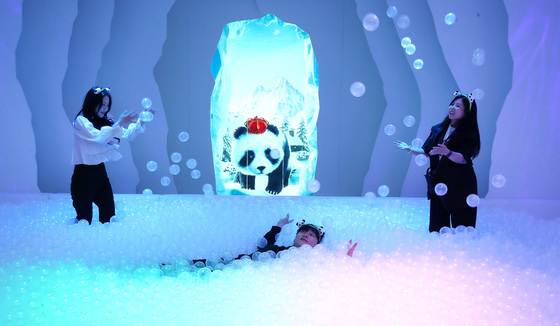 이월드 글로우 사파리, 판다와 함께 즐거운 하루