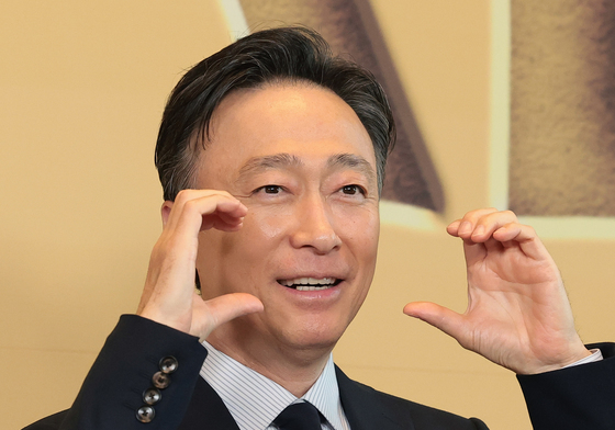 이성민, 근사한 볼 하트