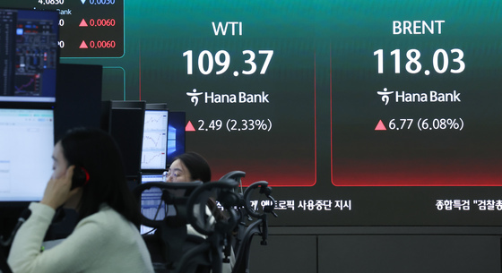 중동 전쟁 장기화 유려... 브렌트유 4년 만에 최고