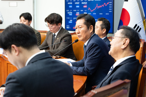 모두 발언하는 정청래 대표