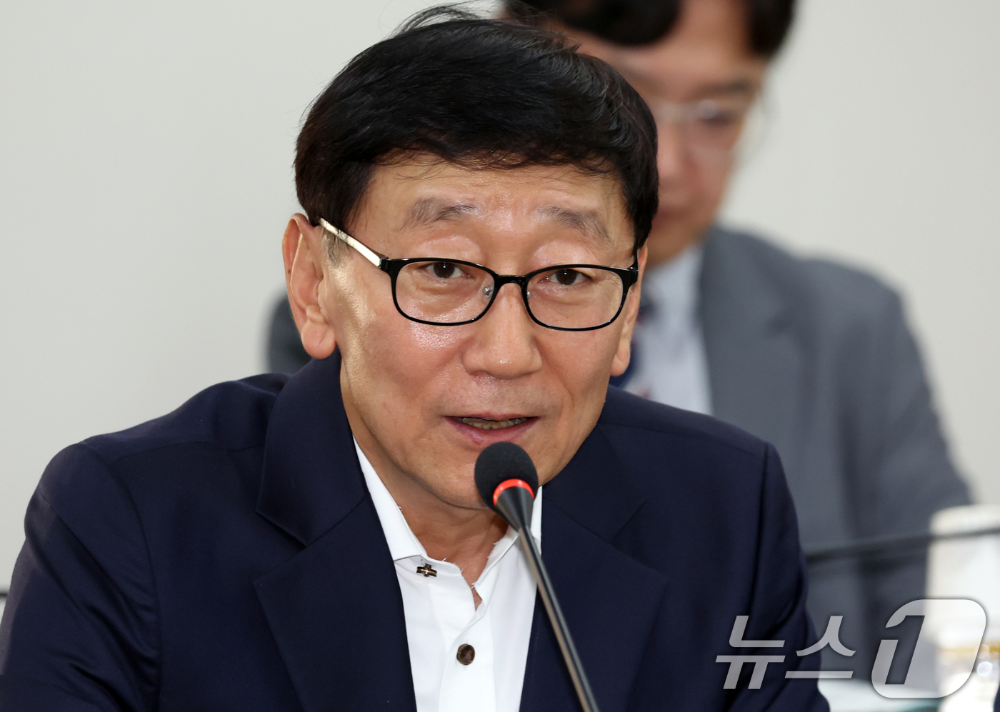 (서울=뉴스1) 김명섭 기자 = 이현 국가교육위원회 사교특위원장이 30일 오후 서울 종로구 세종대로 정부서울청사에서 열린 사교육 특별위원회 위촉식 및 제1차 회의에서 모두 발언을 …