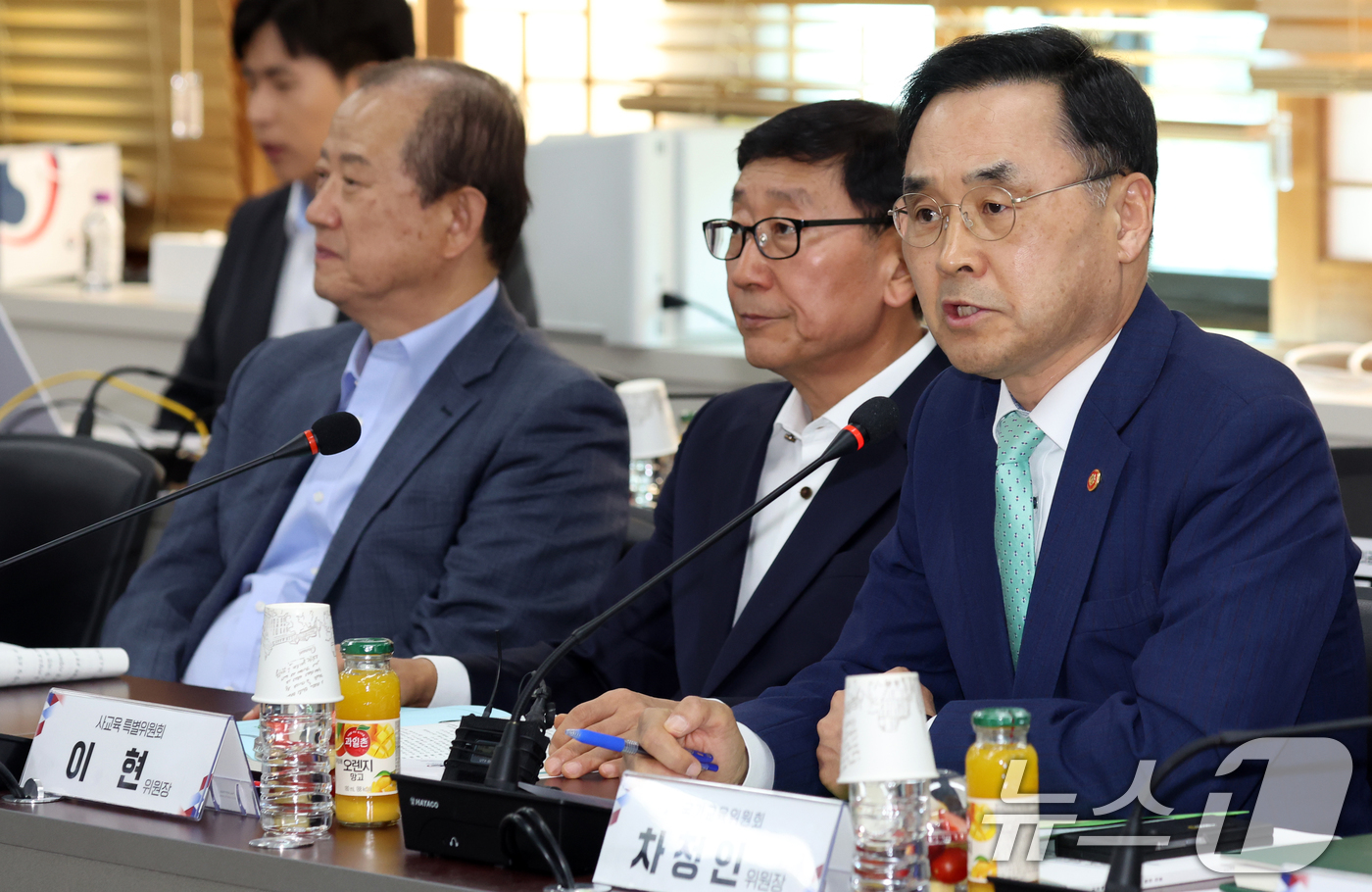 (서울=뉴스1) 김명섭 기자 = 차정인 국가교육위원회 위원장이 30일 오후 서울 종로구 세종대로 정부서울청사에서 열린 사교육 특별위원회 위촉식 및 제1차 회의에서 모두 발언을 하고 …