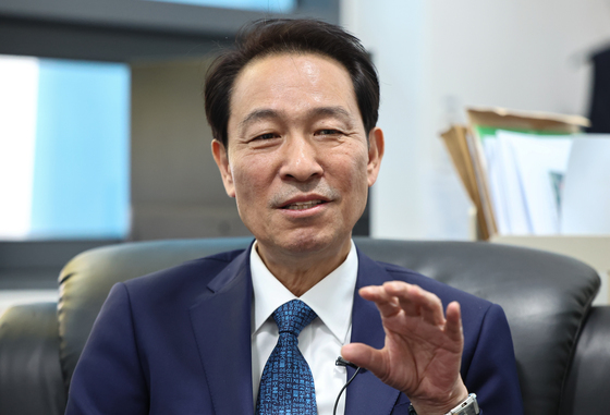 우상호 "전 당정청 네트워크 탄탄한 힘 있는 후보…강원 발전 이끌 것"