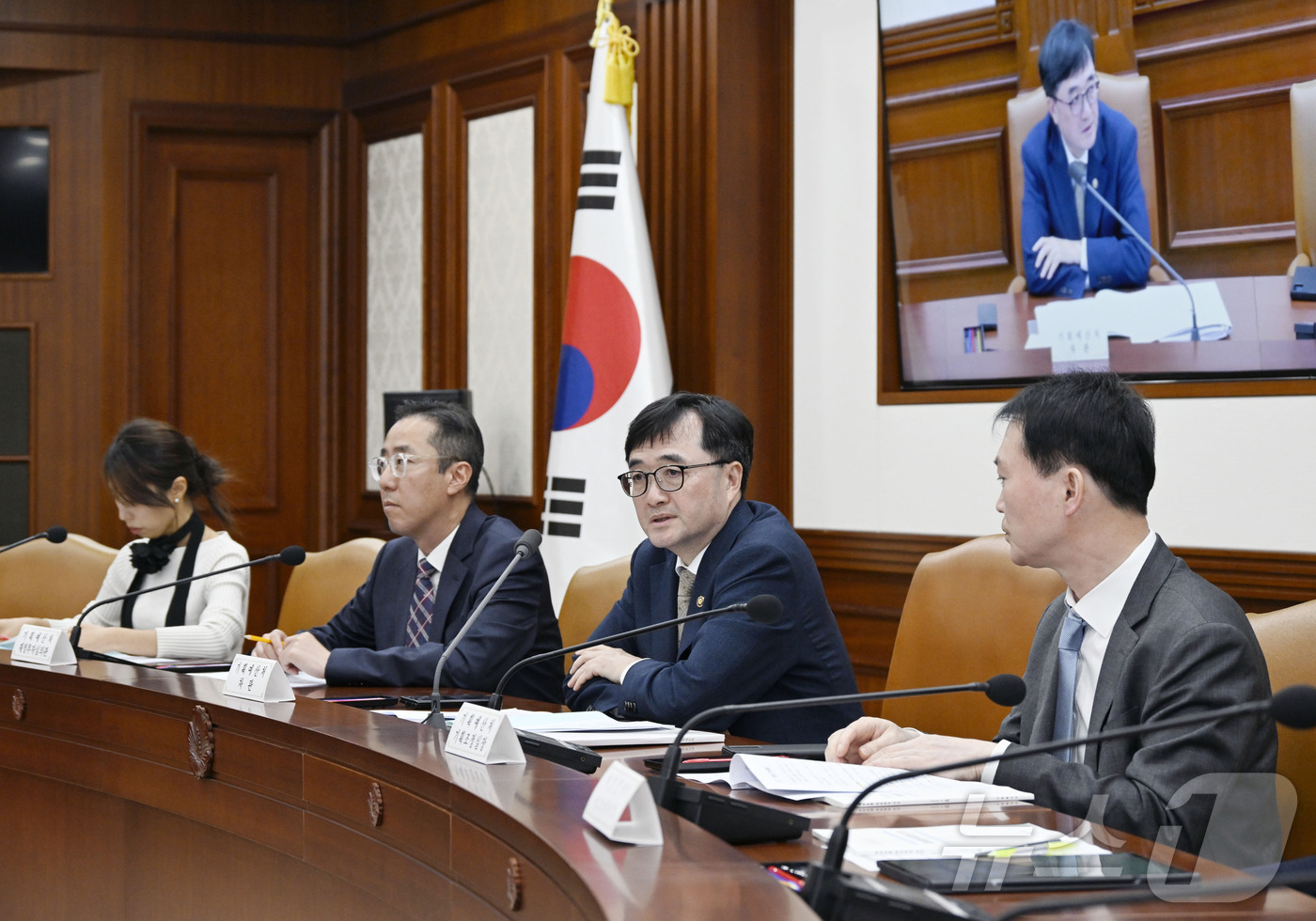 (서울=뉴스1) = 임기근 기획예산처 차관이 30일 오후 서울 종로구 정부서울청사에서 열린 제8차 재정집행 점검회의를 주재하고 있다. (기획예산처 제공. 재판매 및 DB 금지) …