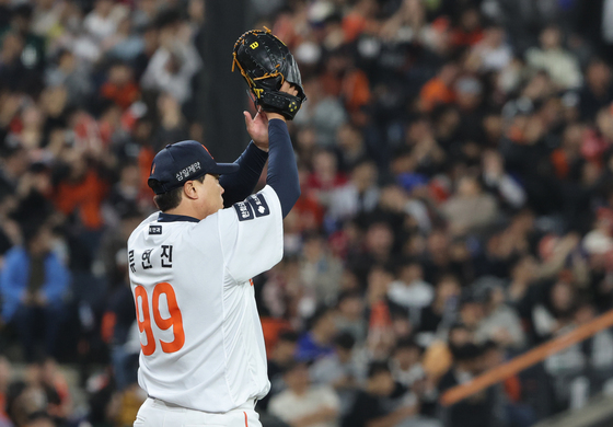 류현진 '이원석 나이스'