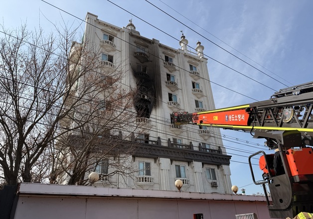 인천 숙박업소서 불…인명피해 확인 중