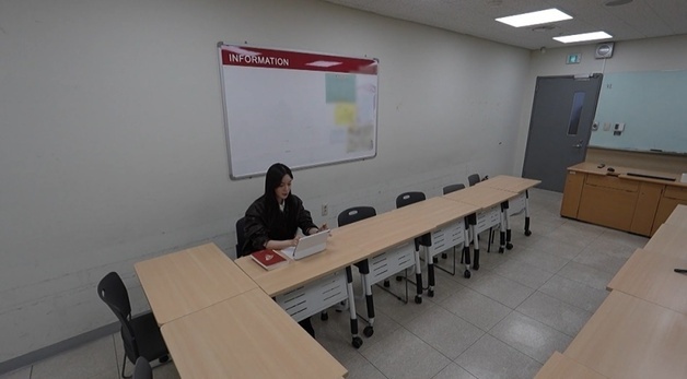 '서울예대 수석' 이엘리야, 고대 대학원 재학…'뇌섹녀' 일상 공개