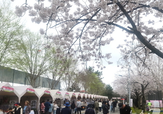 [오늘의 날씨]전북(5일, 일)…아침기온 뚝, 큰 일교차 주의