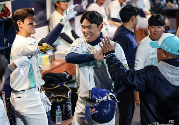 '대박 예감' NC 루키 신재인, 시즌 2호포…KIA 이의리 상대 아치