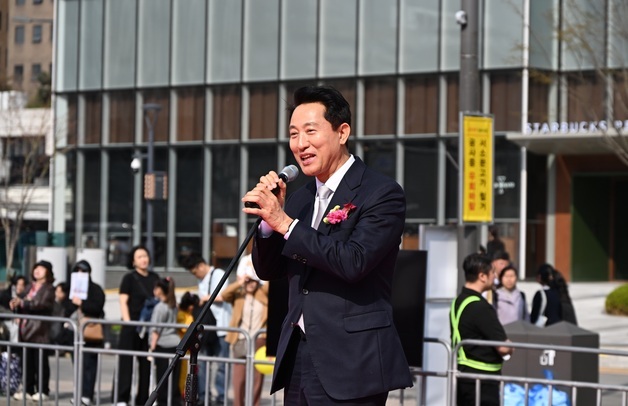 [동정]오세훈, '부활절 퍼레이드' 참석…"약자와 동행 이어갈 것"