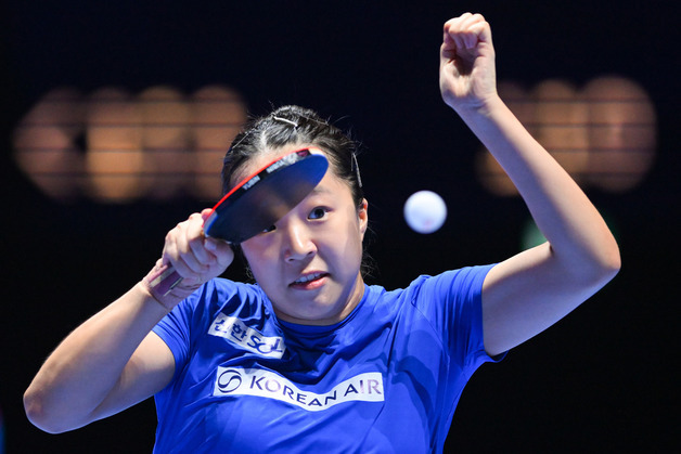 [뉴스1 PICK]'만리장성 허물다' 신유빈, 탁구 월드컵 '4강 진출'