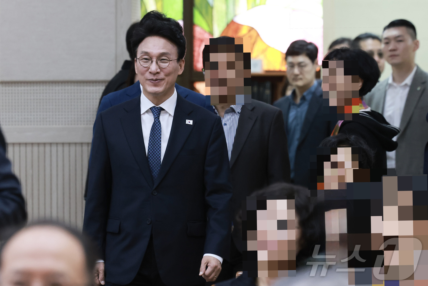 (서울=뉴스1) = 김민석 국무총리가 5일 광주 양림교회에서 열린 부활절 예배에 참석하고 있다. (총리실 제공. 재판매 및 DB 금지) 2026.4.5/뉴스1