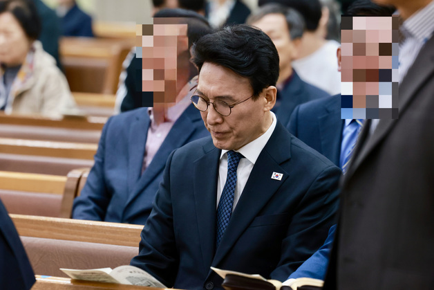 金총리 부활절 예배…"나눔·통합 실천 감사, 정부도 함께 위기 극복"