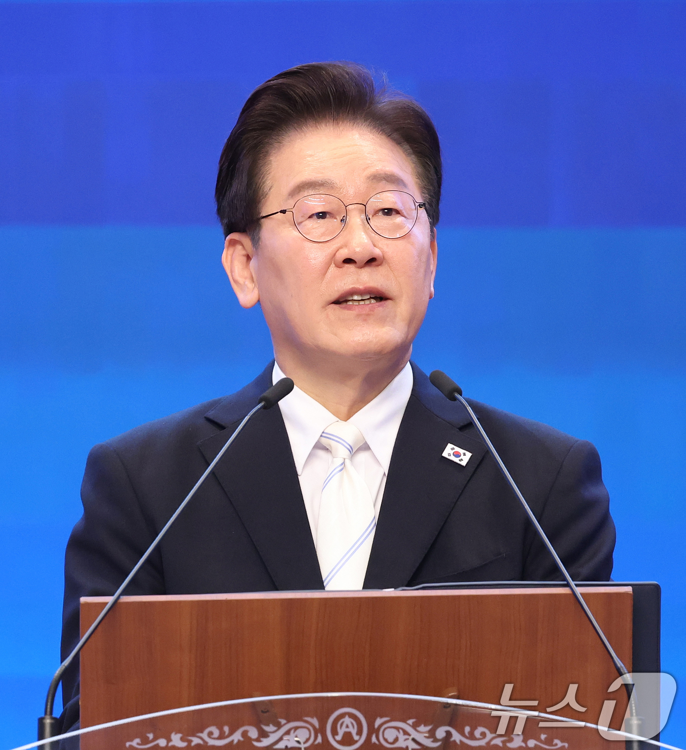 (서울=뉴스1) 허경 기자 = 이재명 대통령이 5일 서울 여의도 순복음교회에서 열린 2026 한국교회 부활절 연합예배에서 축사를 하고 있다. 2026.4.5/뉴스1