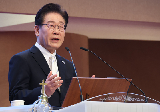 부활절 예배 축사 하는 이재명 대통령