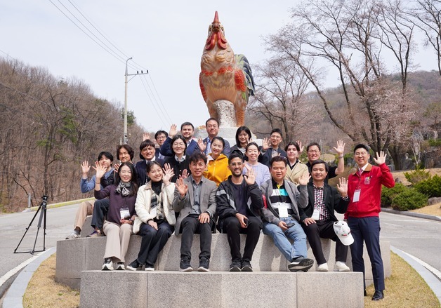 "이게 K-치킨이다"…외신도 감탄한 BBQ 치킨캠프