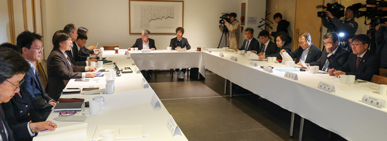 복지부 만난 보건의료단체 '수급안정 협력'