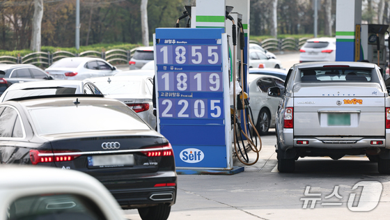 휘발유 전국 평균 1950원 돌파…제주 2000원 넘어