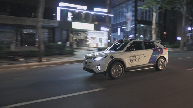 KGM, SWM과 자율주행 로보택시 서비스 확대…토레스 EVX 추가