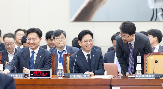 과방위 출석한 배경훈 부총리