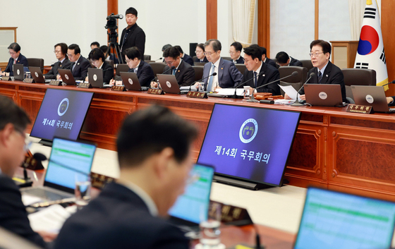 이재명 대통령, 국무회의 겸 제4차 비상경제 점검회의 주재