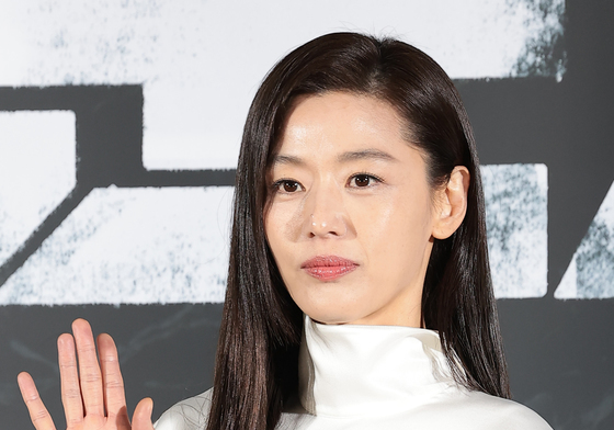 전지현, 11년 만에 스크린 나들이