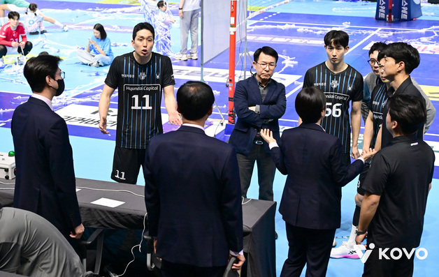 "강탈 당했다" 판정 논란 챔프전…현대캐피탈, 반전 가능할까