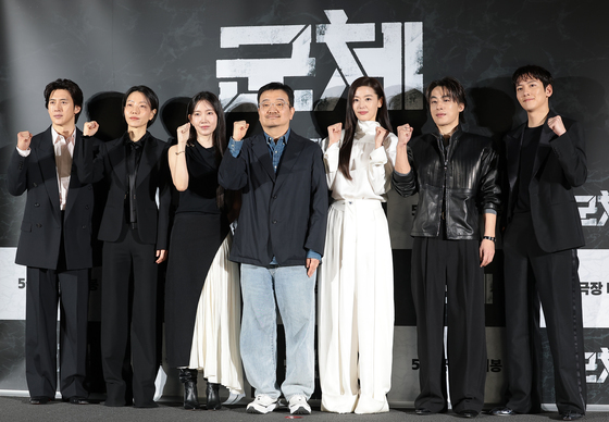 "11년만 영화 설레"…'슈퍼스타' 전지현 팬심 부른 연상호 '군체'(종합) [N현장]