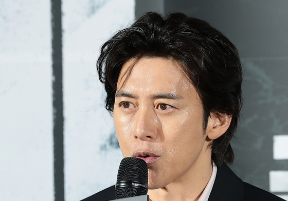 인사말 하는 고수