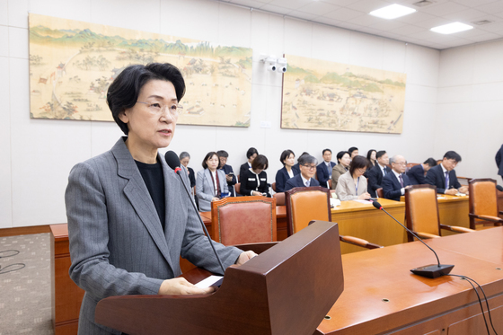 추경안 의결 감사 인사말하는 최은옥 차관