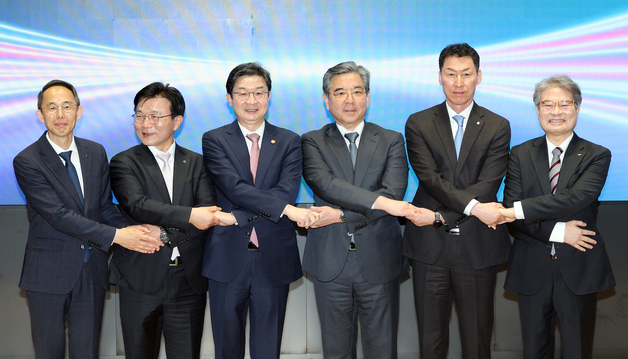 현대차 9조 새만금 투자, 산은 등 정책금융 1호 지원(종합)