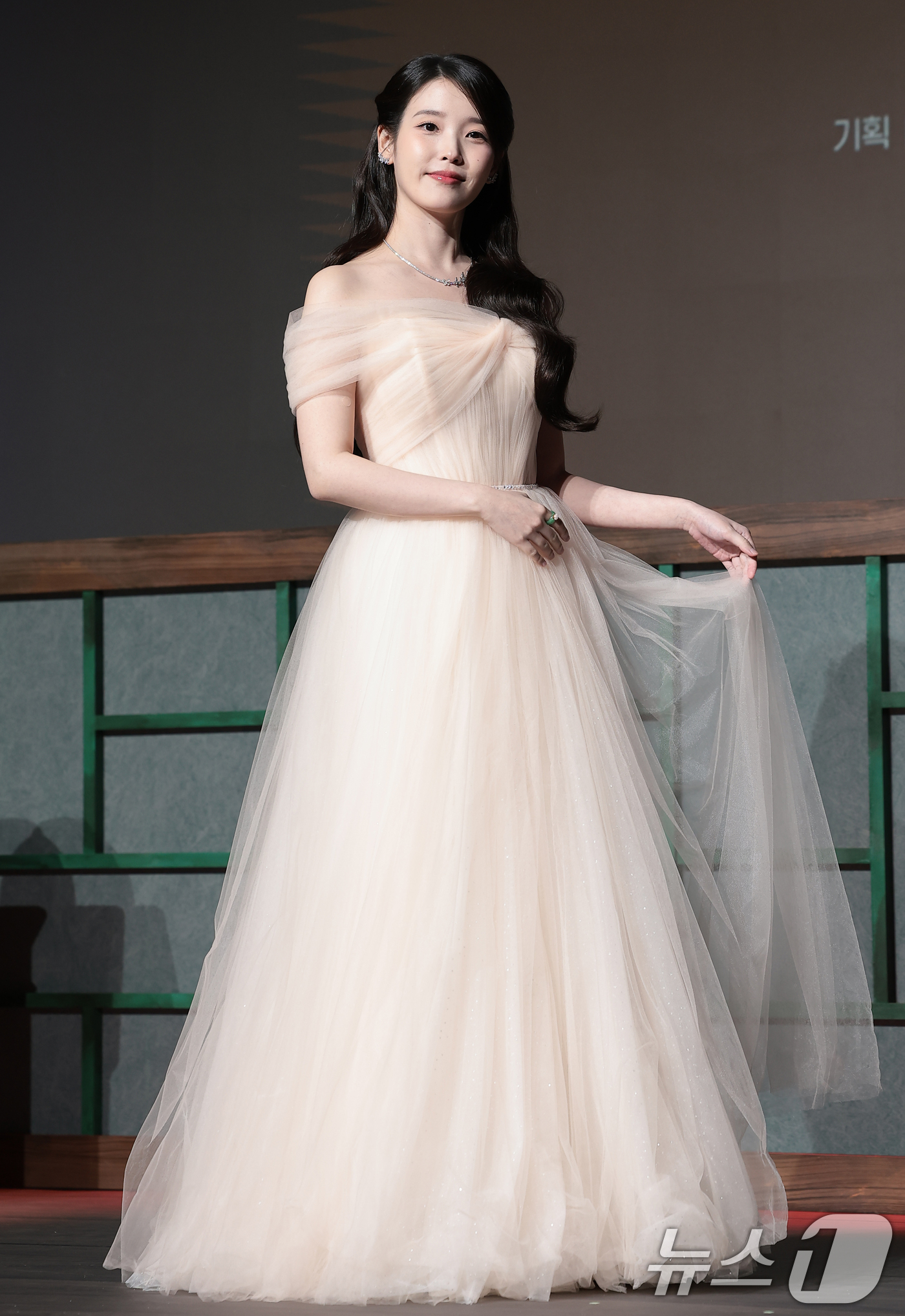 (서울=뉴스1) 권현진 기자 = 배우 아이유가 6일 오후 서울 강남구 조선팰리스 서울 강남에서 열린 MBC 새 금토드라마 ‘21세기 대군부인’(극본 유지원/연출 박준화) 제작발표회 …