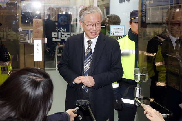 한동수 윤리심판원장, 윤리심판원 회의 참석