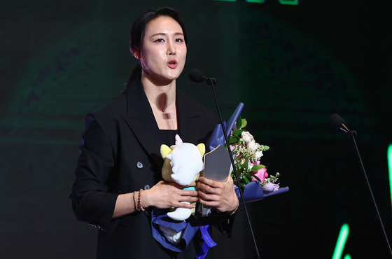 하나은행 김정은, 여자농구 특별상 수상