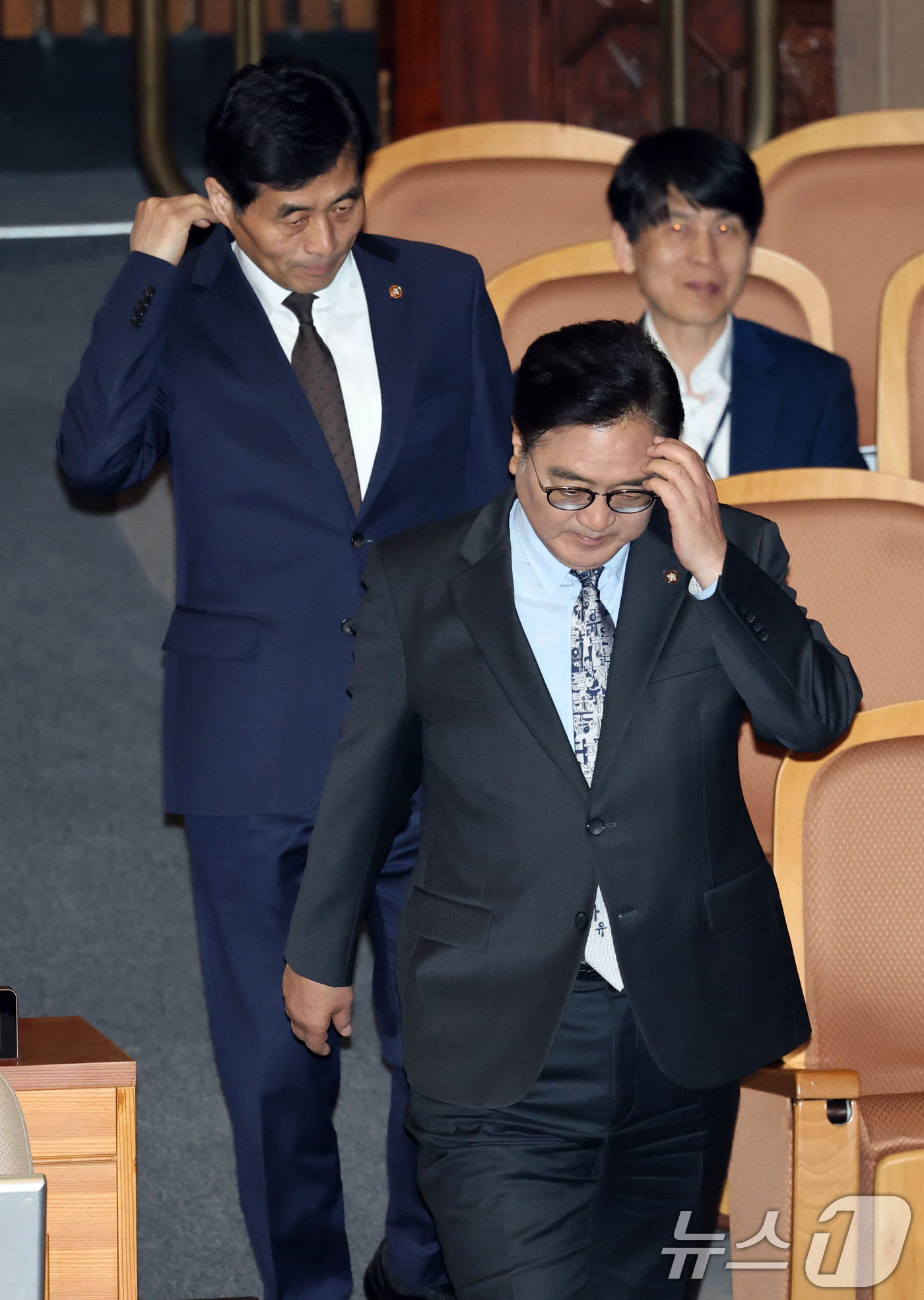 (서울=뉴스1) 이승배 기자 = 6일 서울 여의도 국회에서 열린 제434회국회(임시회) 제2차 본회의에 우원식 국회의장이 참석하고 있다. 2026.4.6/뉴스1