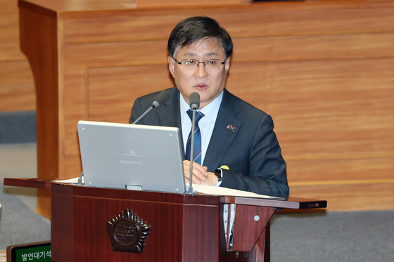 대정부 질문 답변 이어가는 김성환 장관