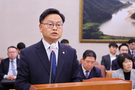 민주, 김성범 전 해수부차관 영입…"서귀포 위해 일하겠다"