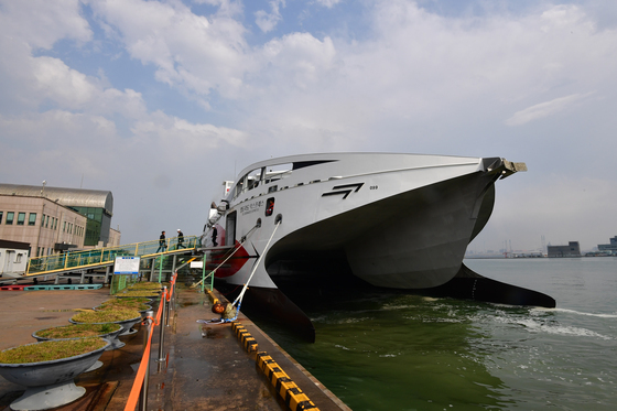 재취항 앞둔 포항~울릉 여객선 엘도라도 익스프레스호