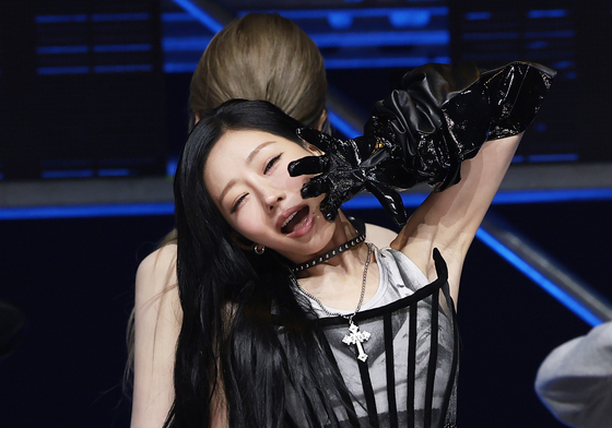 쥴리, 관능적인 몸짓