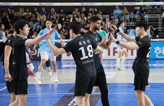 2연패 뒤 승리한 현대캐피탈