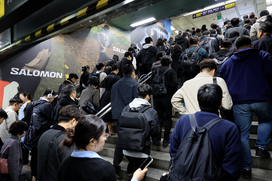 계속된 기름값 증가에 이용객 증가한 대중교통