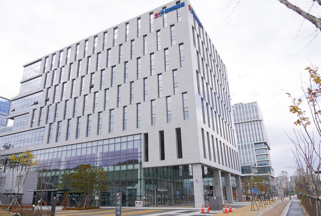 "8천만원 지원"…창업진흥원·스마게, AI 창업기업 해외진출 지원