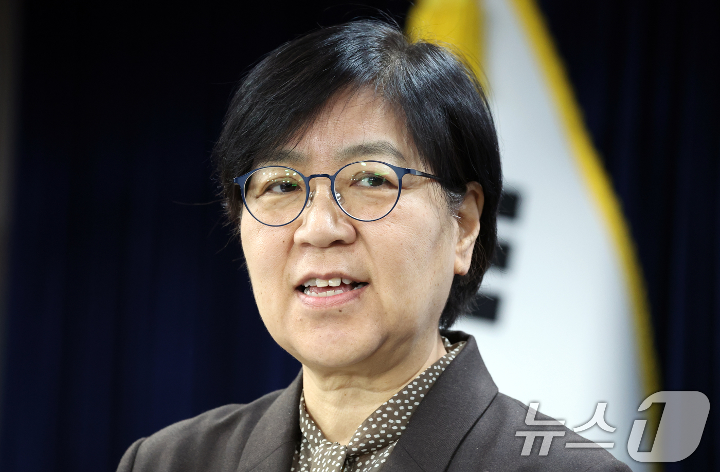 (서울=뉴스1) 김명섭 기자 = 정은경 보건복지부 장관이 7일 서울 종로구 세종대로 정부서울청사에서 의료제품 수급대응 관계부처 합동 브리핑을 하고 있다. 2026.4.7/뉴스1