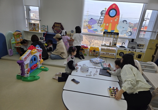 논산시 공동육아나눔터 개소…부모 참여형 프로그램 운영