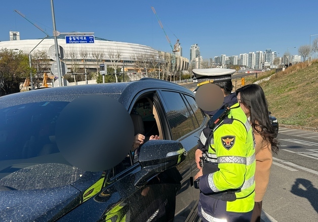 "내가 뭘 잘못?" "뒤차 빵빵거려서"…끼어들기·꼬리물기 단속 가보니
