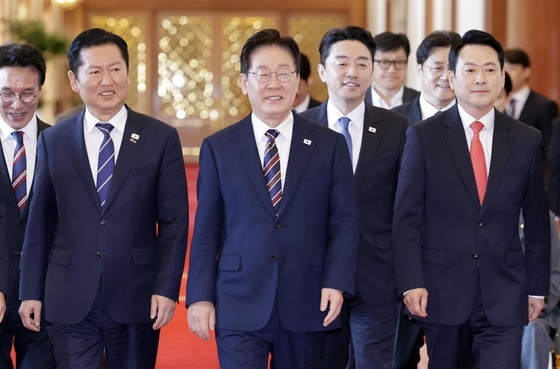 이재명 대통령·정청래·장동혁 대표 '민생경제협의체 참석'